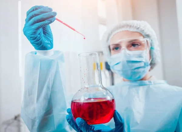 Técnico Científico Trabajando Laboratorio Formación Médica — Foto de Stock