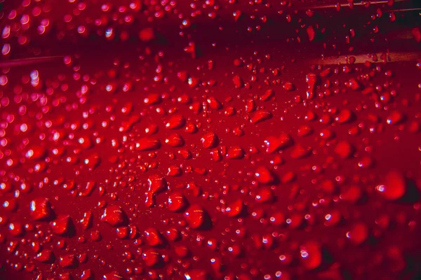 Krople Wody Czerwonym Tle Dane Samochodu — Zdjęcie stockowe