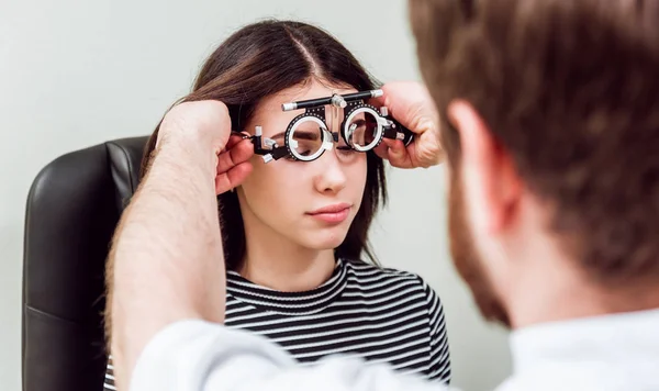 Esame Della Lampada Fessura Biomicroscopia Del Segmento Anteriore Dell Occhio — Foto Stock