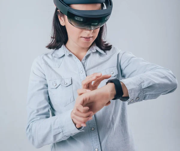 Woman Wearing Augmented Reality Goggles Isolated White — Stock Photo, Image