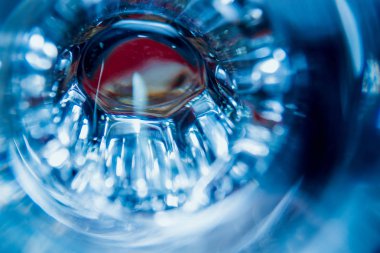 Işık kokteyl bardak yakın çekim