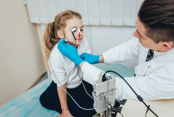 Patiëntenzenuwen Testen Met Behulp Van Elektromyografie Medisch Onderzoek Emg — Stockfoto