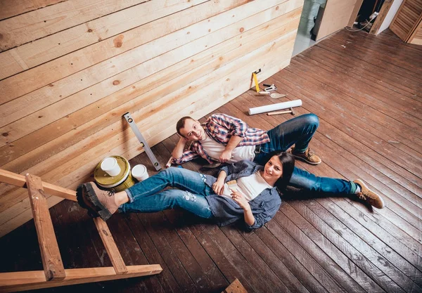 Happy Couple Making Repairs Home Home Renovation — Stock Photo, Image