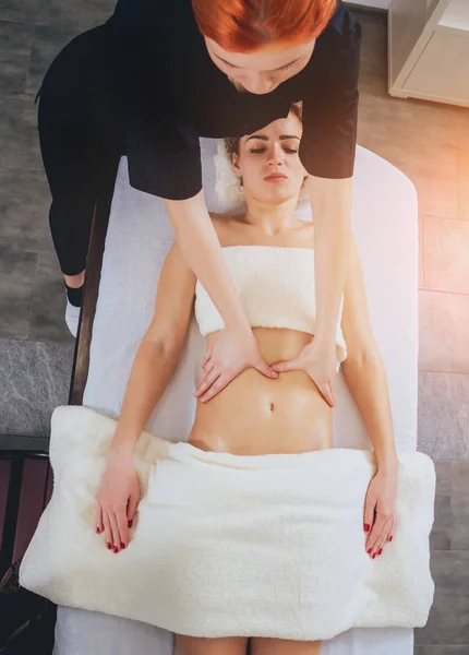 Složená Kavkazské Dívka Relaxaci Lázních Masáž Těla — Stock fotografie