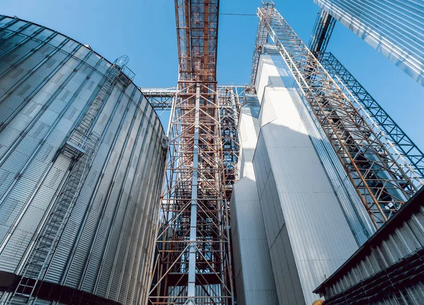 Moderne Silos Zur Lagerung Der Getreideernte Landwirtschaft — Stockfoto