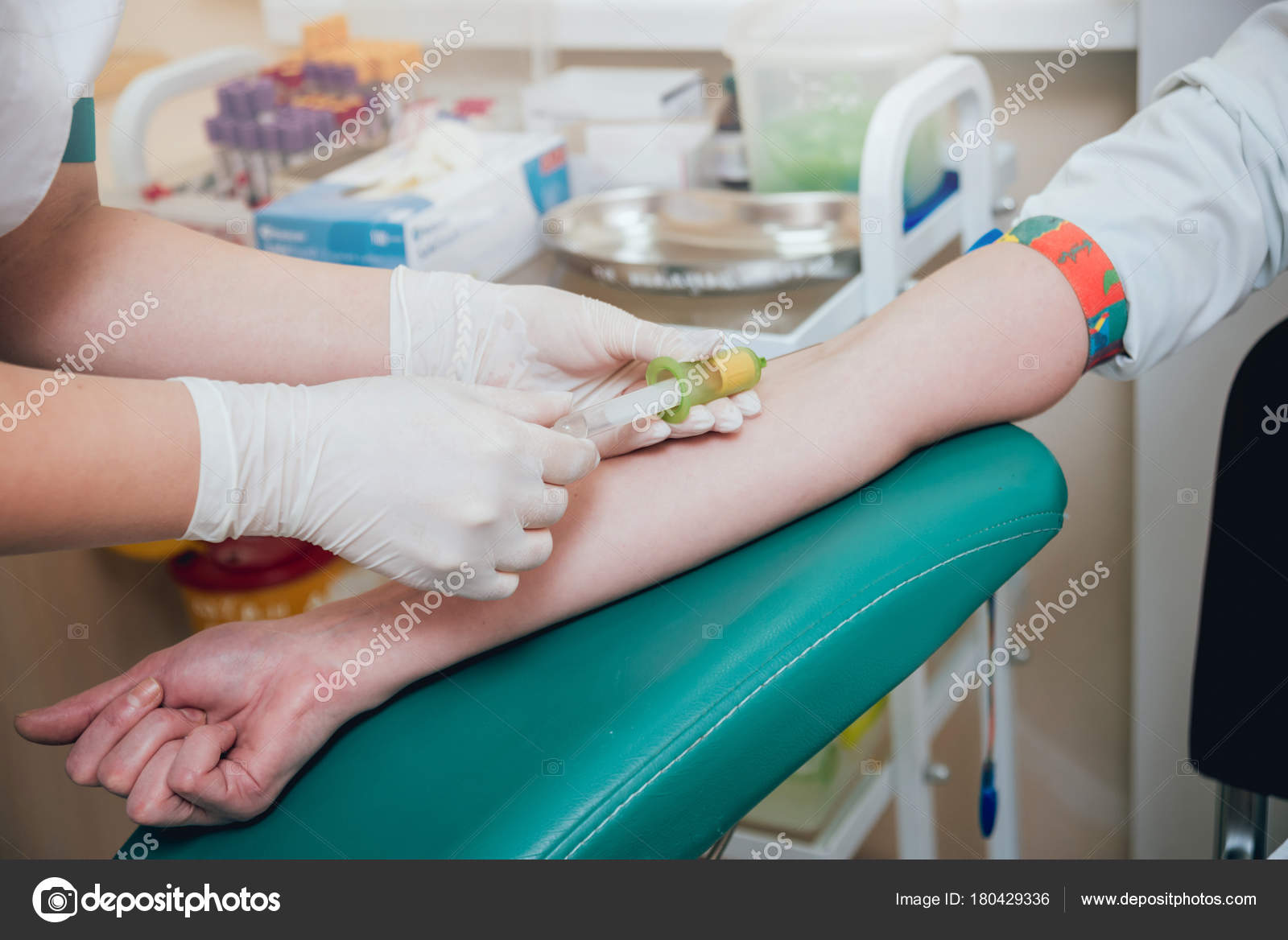 Resultados de búsqueda de imágenes para "toma de muestra de sangre"