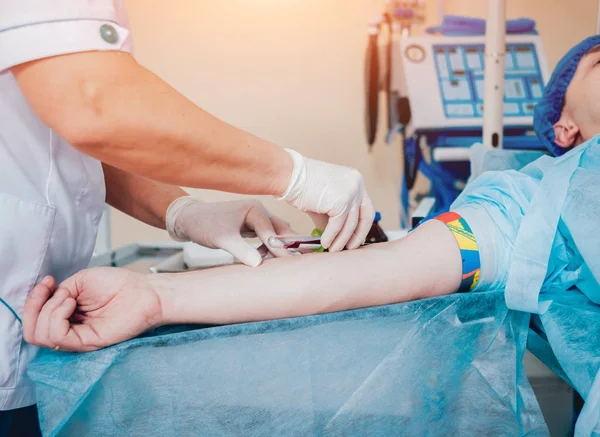 Enfermeira Tirar Uma Amostra Sangue Equipamento Médico Exame Sanguíneo — Fotografia de Stock