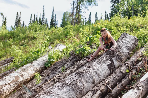 Young and beautiful savage girl — Stock Photo, Image