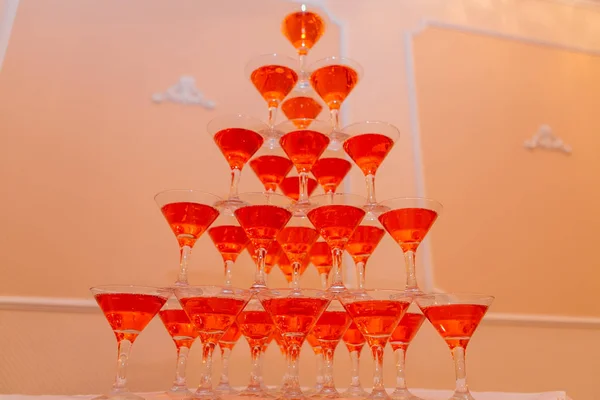 Glasses of pink champagne — Stock Photo, Image