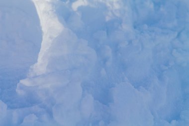 Kar doku bir gölgede