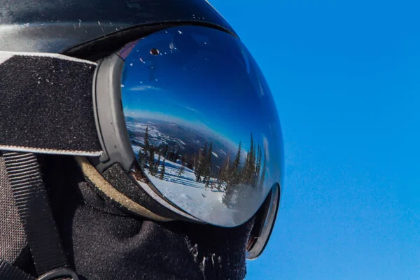 美丽的倒影在滑雪眼镜 — 图库照片
