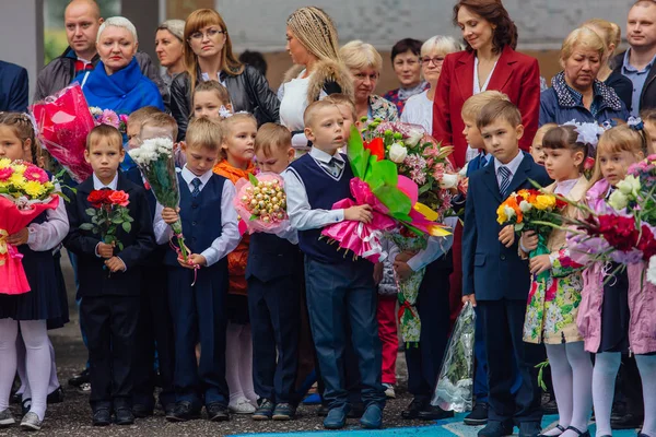 Setembro primeiro o dia do conhecimento na Rússia . — Fotografia de Stock