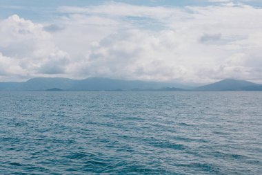 Mavi deniz yüzeyi soyut arkaplan deseni