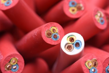 Grup elektrik kabloları