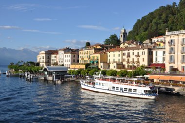 İtalyan şehir Bellagio ve Como Gölü