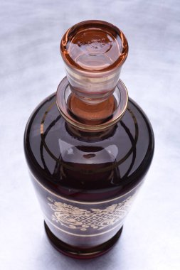 Vintage cam içki şarap içecek sürahi