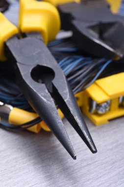Elektrik tesisat alet