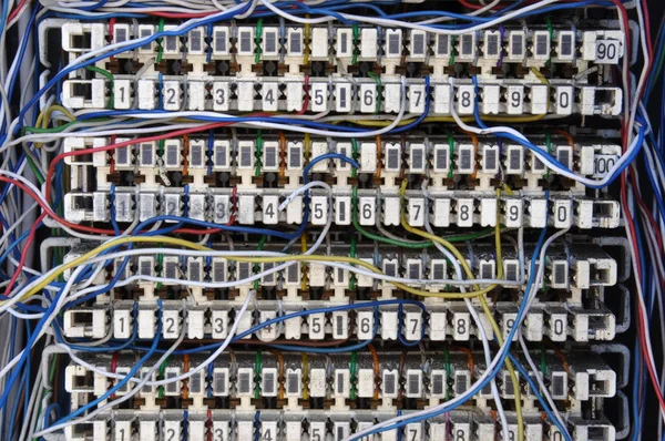 Conexión de cable de par antiguo Sistemas de telecomunicaciones — Foto de Stock