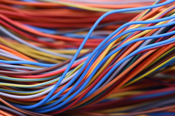 Kábel és vezetékek a számítógépes hálózati rendszerekben Jogdíjmentes Stock Fotók