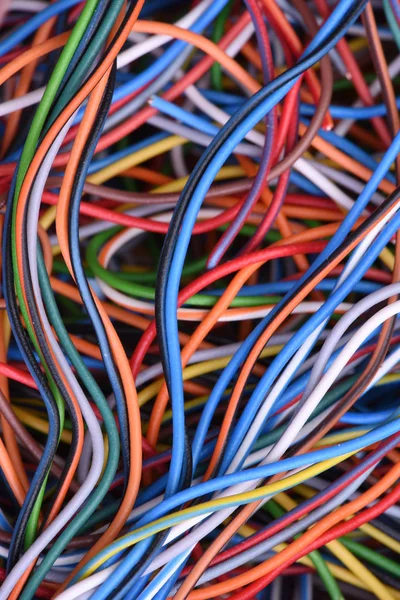 Färgglada kablar sladdar — Stockfoto
