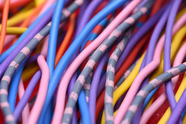 Cavi elettrici colorati — Foto Stock