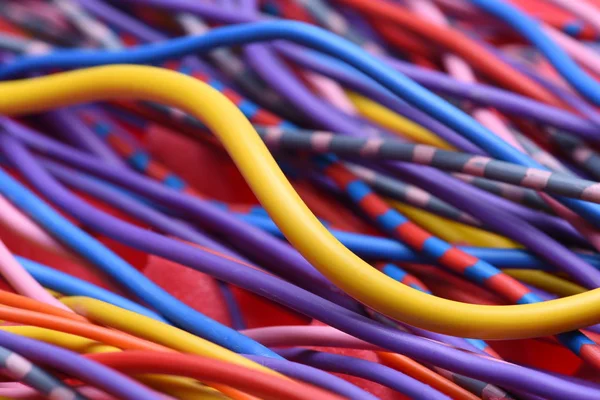 Kolorowe kable elektryczne — Zdjęcie stockowe