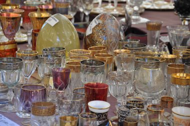 Satılık eski gözlük 