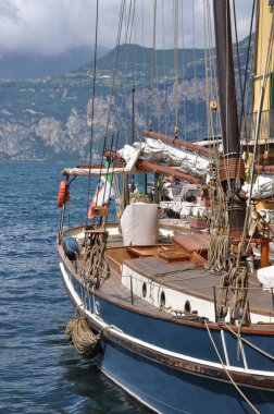 Yelkenli tekne Harbor