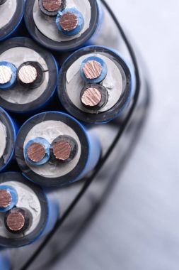 Güç supplu elektrik kablo yakın çekim
