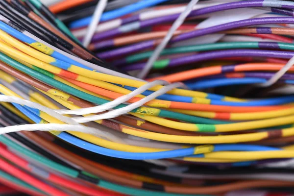 Bündel Bunte Elektrische Kabel Und Drähte — Stockfoto