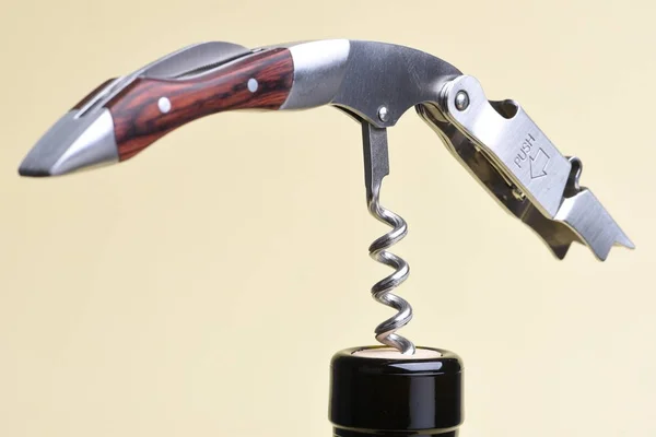 Opening Bottle Corkscrew — Stock Photo, Image