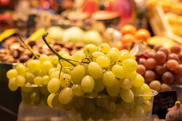 Bunch Grapes Food Market Stall Barcelona Spanyolország — Stock Fotó