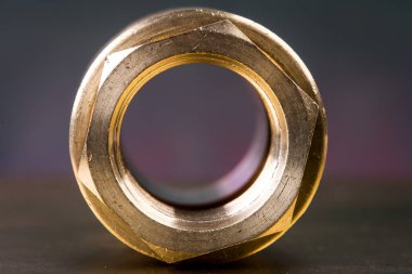 Brass Uyum Bağlayıcılarının Makro Ön Görünümü