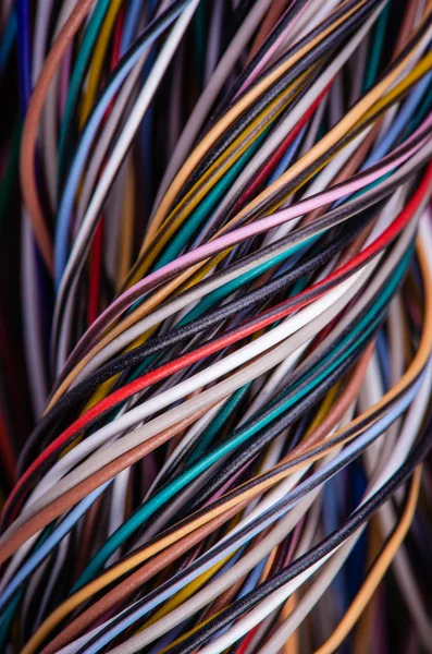 Verstrengeling Van Elektrische Kabel Netwerk Van Datatransmissiekoord Als Technologische Achtergrond — Stockfoto