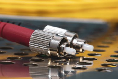 Fiber optik yama kablosu, hızlı internet ağı telekom ve teknoloji