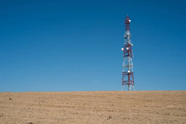 Communication Tower Clear Blue Sky — Stock Photo, Image