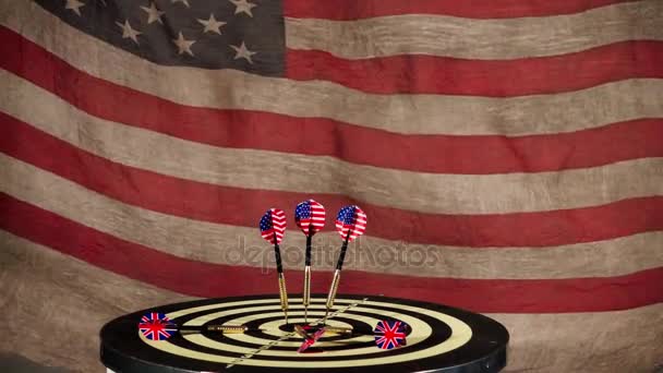 Darts és az amerikai zászló — Stock videók