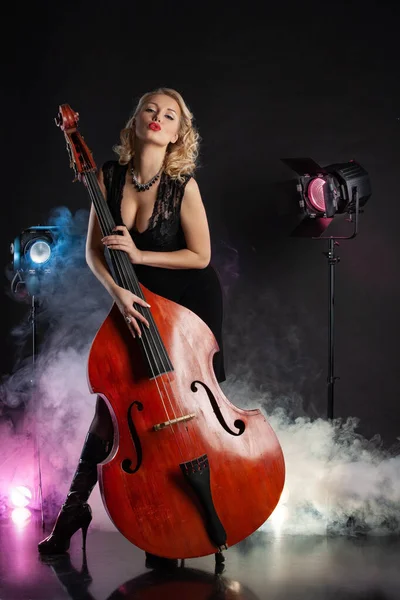 Young Woman And Double Bass — Stock Photo, Image