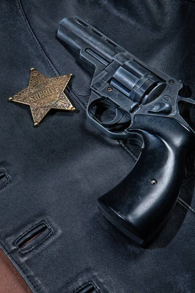 Звездный Значок Револьвер Фоне Студии — стоковое фото