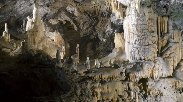 mağaradan, Postojna