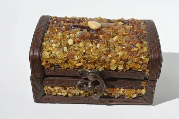 Casket with inlaid amber — Stock Photo, Image