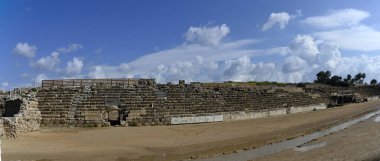 Caesarea Kral Herod 'un hipodromu.