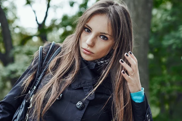 Retrato de mulher bonita — Fotografia de Stock