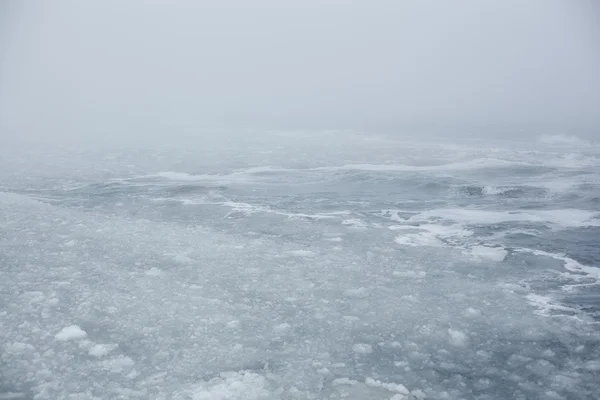 Mar congelado no inverno — Fotografia de Stock