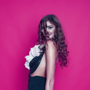 Stüdyo portrai genç kadın moda
