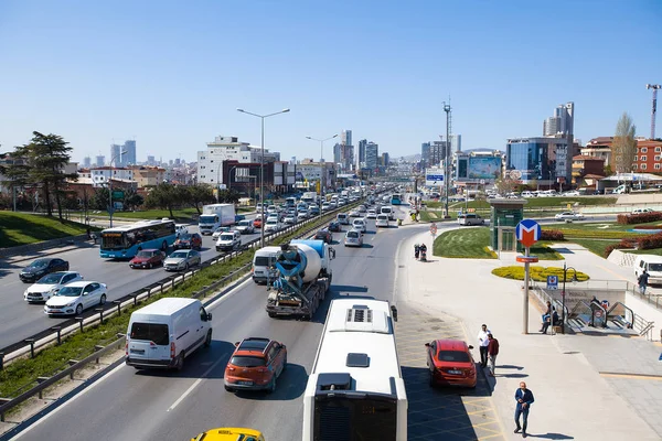 Istanbul içi yoğun trafik
