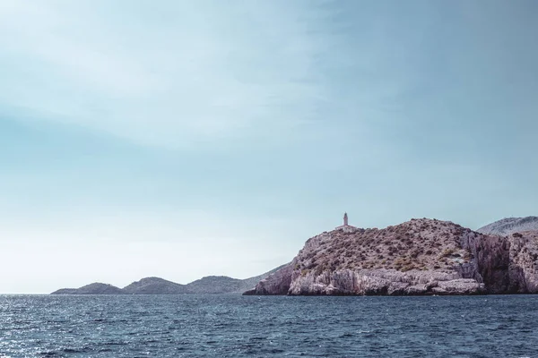 Красивою Скеля в Адріатичному морі — стокове фото