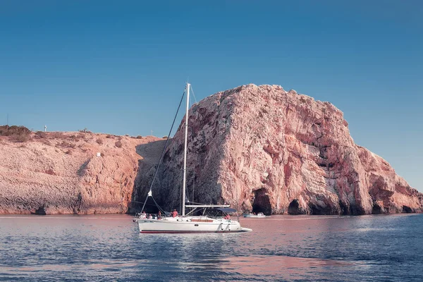 Яхта в красиві Адріатичне море — стокове фото
