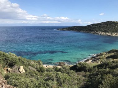 Karadağ 'ın güzel Adriyatik denizi ve kayaları