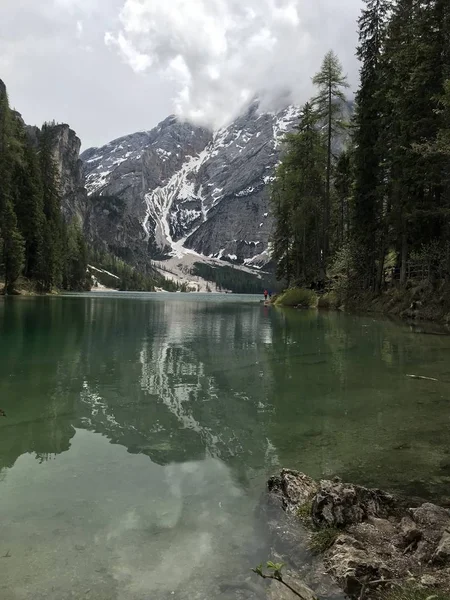 Красиві Пейзажі Горами Озером — стокове фото